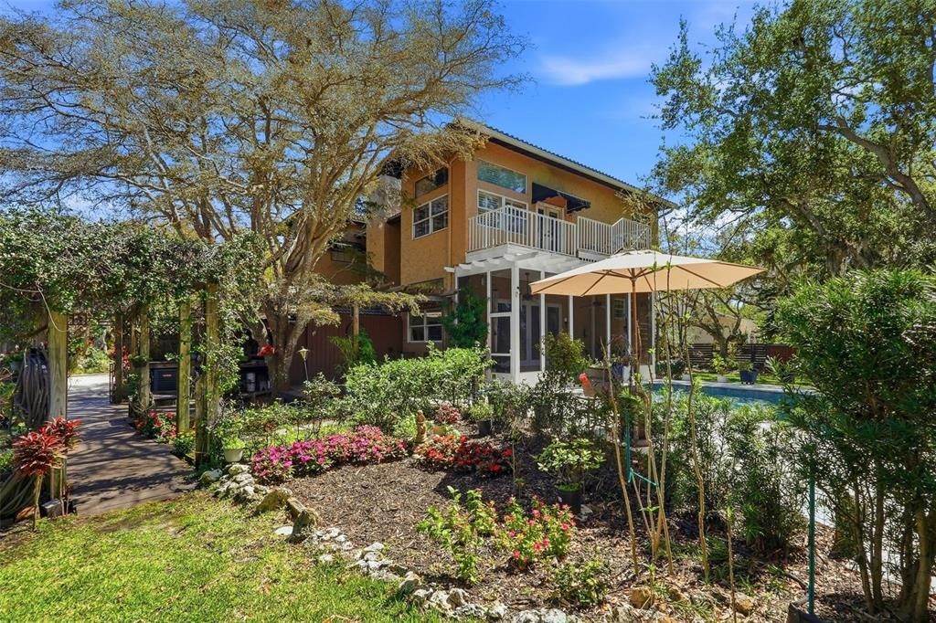 For Sale: $1,299,000 (4 beds, 3 baths, 3608 Square Feet)