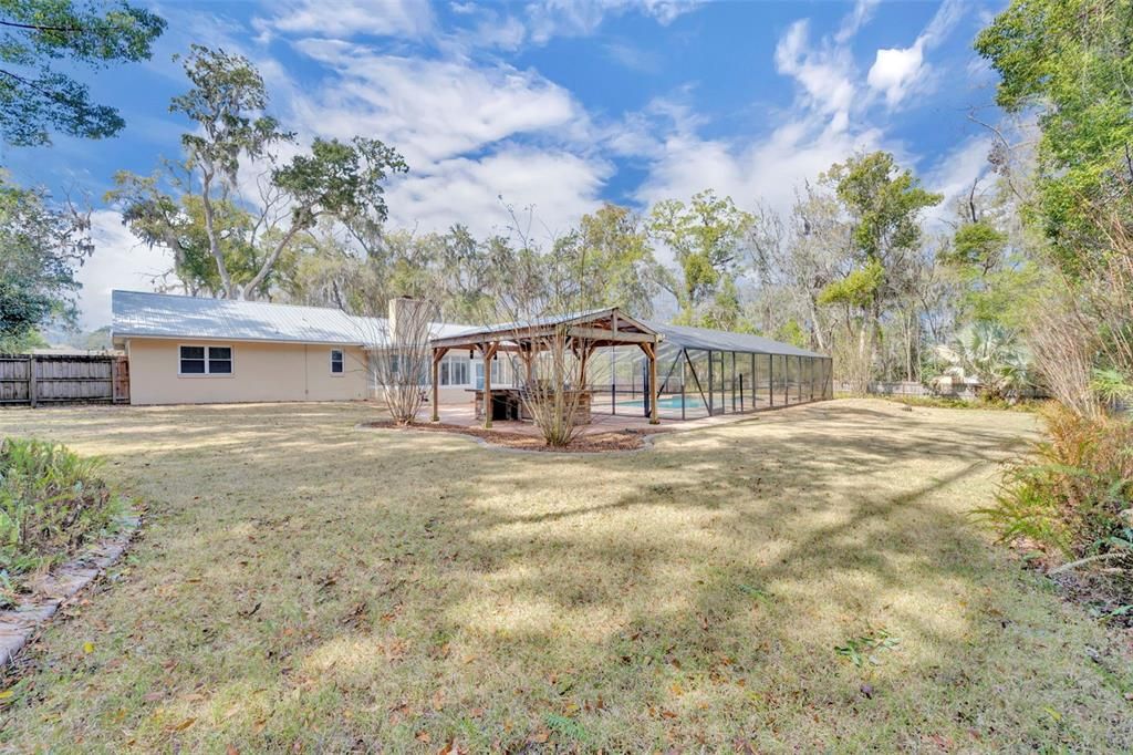 Activo con contrato: $475,000 (3 camas, 2 baños, 1896 Pies cuadrados)
