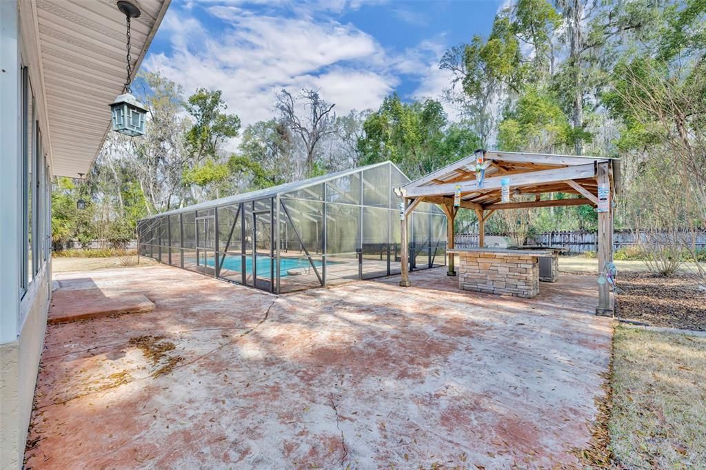 Activo con contrato: $475,000 (3 camas, 2 baños, 1896 Pies cuadrados)