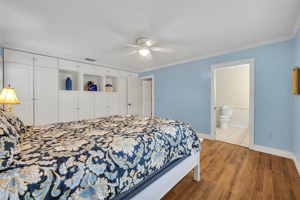 Activo con contrato: $475,000 (3 camas, 2 baños, 1896 Pies cuadrados)