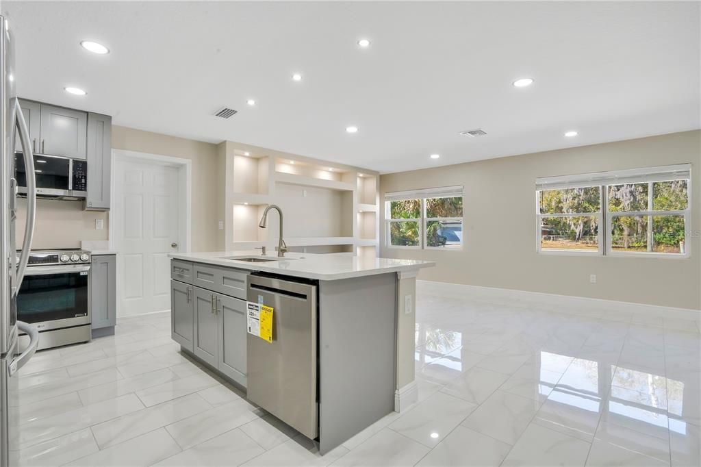 Active With Contract: $349,000 (4 beds, 1 baths, 1699 Square Feet)