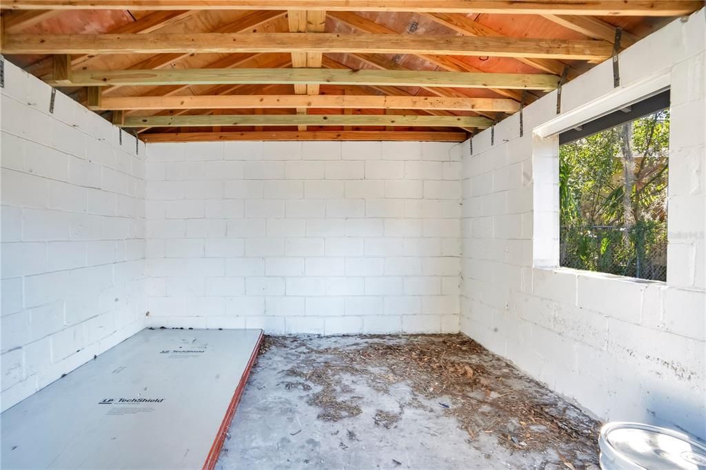 Active With Contract: $349,000 (4 beds, 1 baths, 1699 Square Feet)