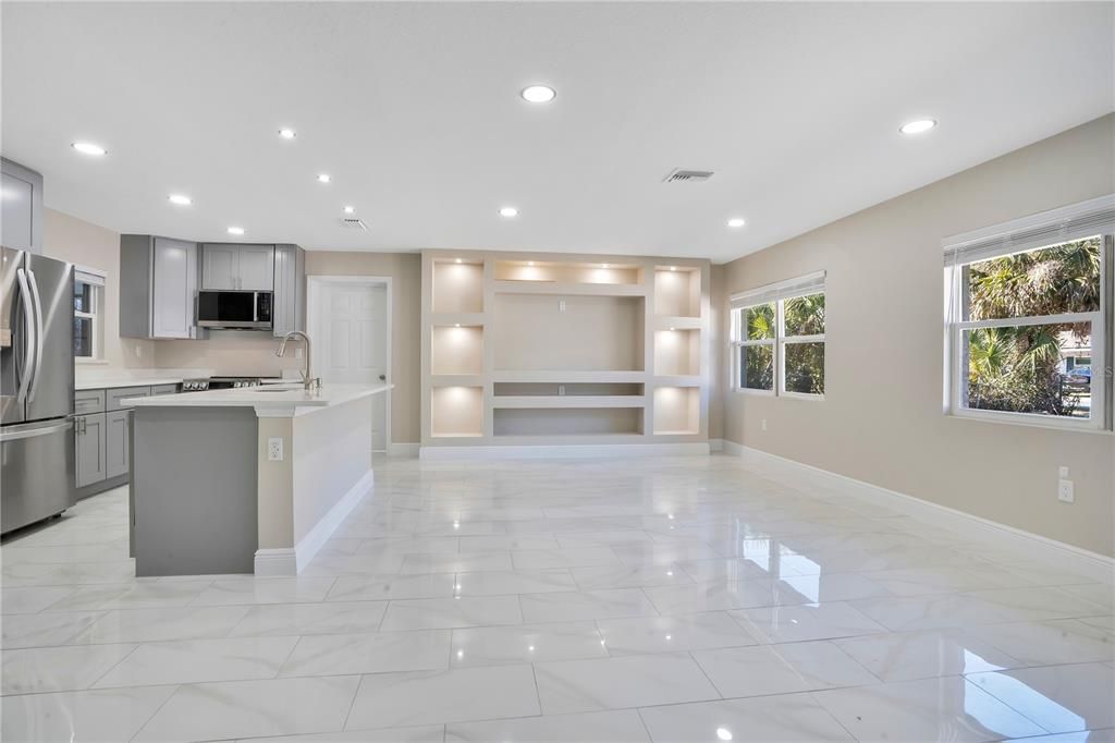 Active With Contract: $349,000 (4 beds, 1 baths, 1699 Square Feet)