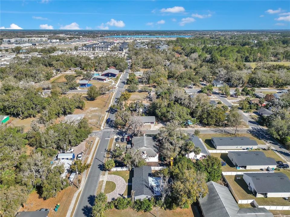 Active With Contract: $349,000 (4 beds, 1 baths, 1699 Square Feet)