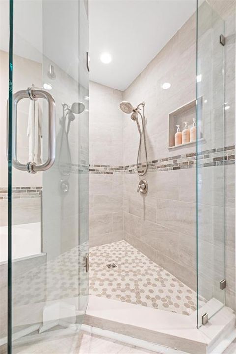 En Venta: $525,000 (2 camas, 2 baños, 1570 Pies cuadrados)