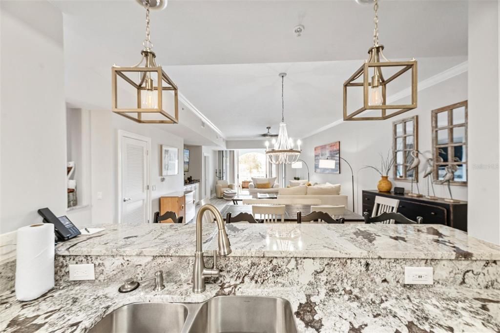 En Venta: $525,000 (2 camas, 2 baños, 1570 Pies cuadrados)