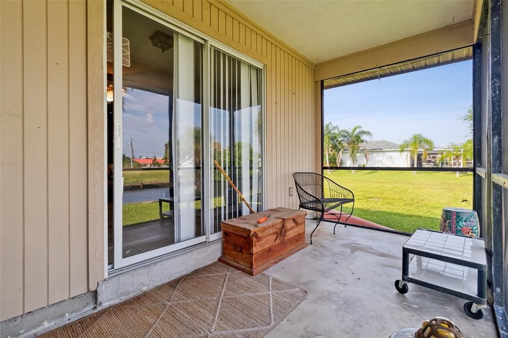 For Sale: $350,000 (4 beds, 0 baths, 1948 Square Feet)