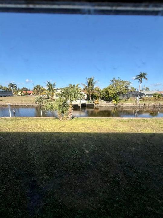 For Sale: $350,000 (4 beds, 0 baths, 1948 Square Feet)