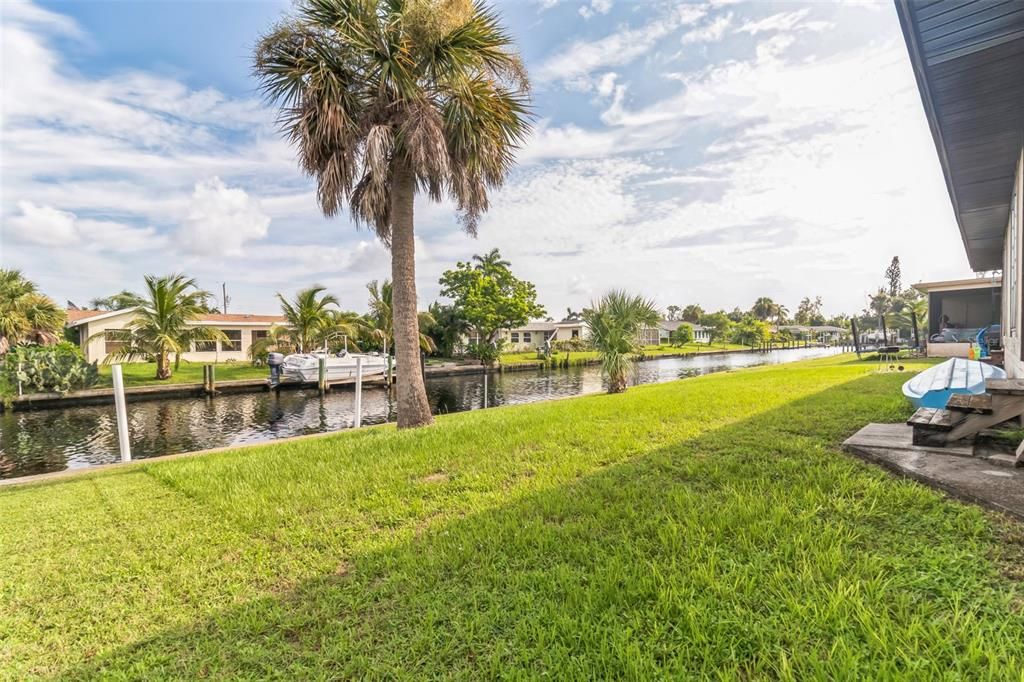 For Sale: $350,000 (4 beds, 0 baths, 1948 Square Feet)