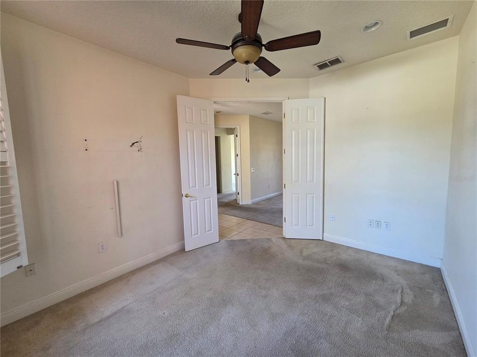 Active With Contract: $206,600 (2 beds, 2 baths, 1548 Square Feet)