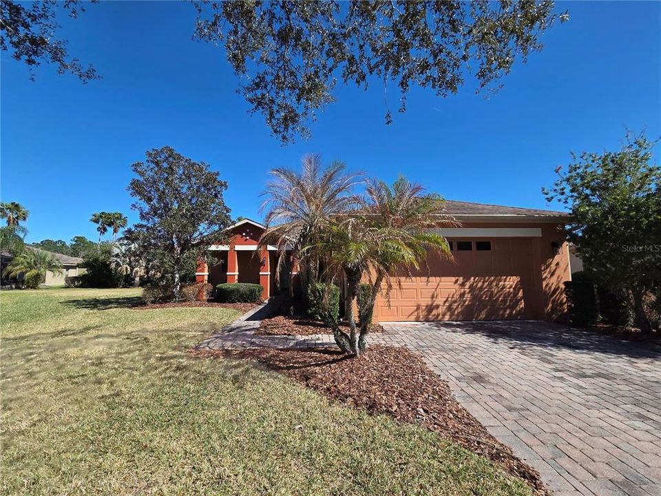 Active With Contract: $206,600 (2 beds, 2 baths, 1548 Square Feet)