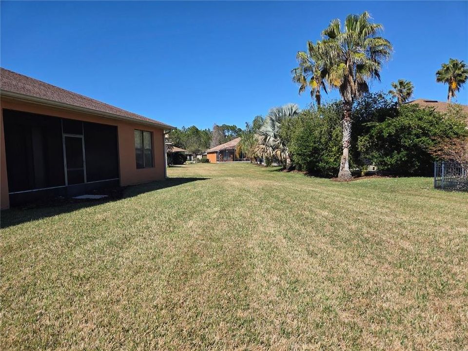Active With Contract: $206,600 (2 beds, 2 baths, 1548 Square Feet)