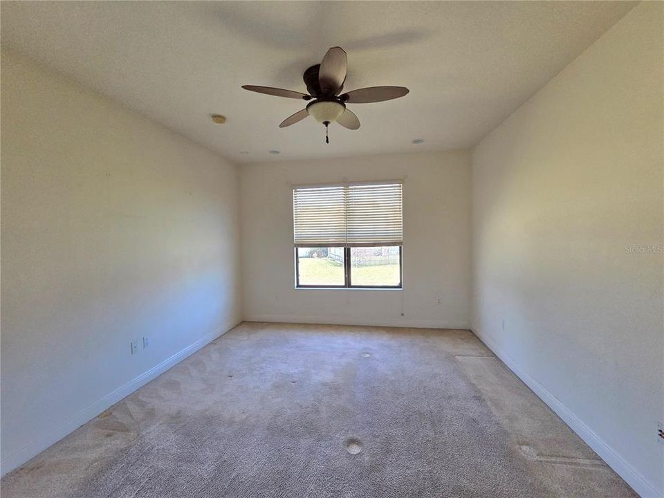 Active With Contract: $206,600 (2 beds, 2 baths, 1548 Square Feet)