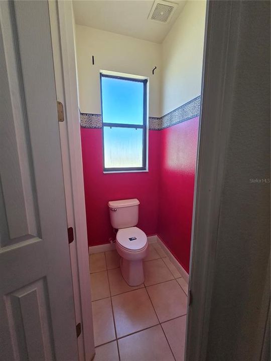 Active With Contract: $206,600 (2 beds, 2 baths, 1548 Square Feet)