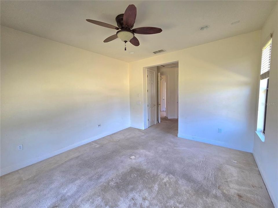 Active With Contract: $206,600 (2 beds, 2 baths, 1548 Square Feet)