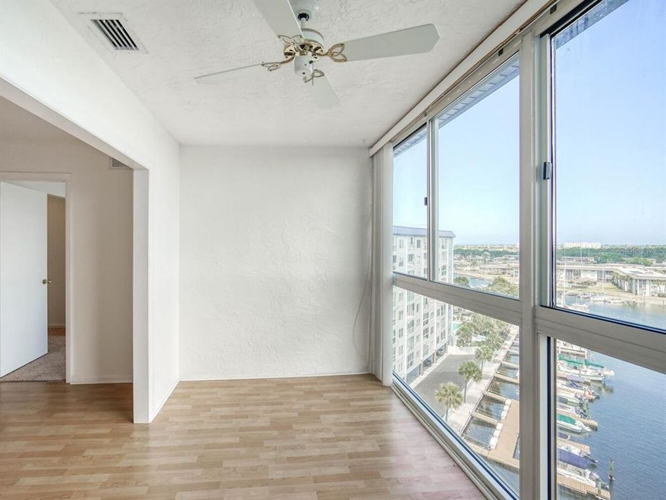 For Rent: $1,700 (2 beds, 2 baths, 1050 Square Feet)