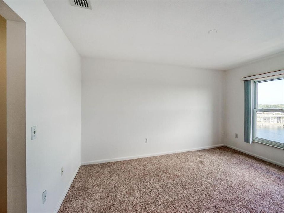 For Rent: $1,700 (2 beds, 2 baths, 1050 Square Feet)