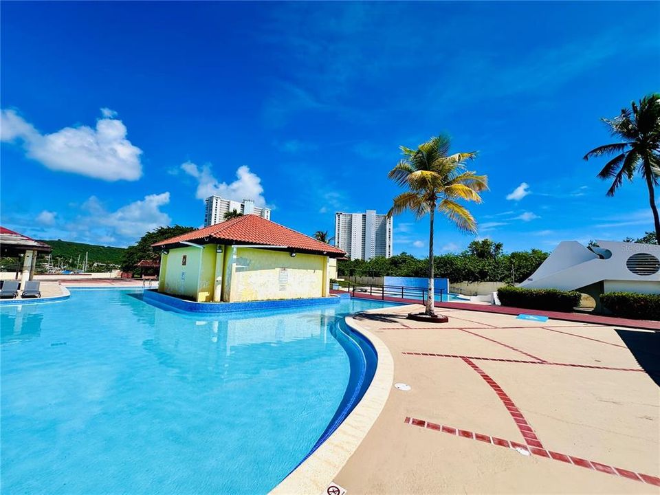 En Venta: $255,000 (3 camas, 2 baños, 1183 Pies cuadrados)