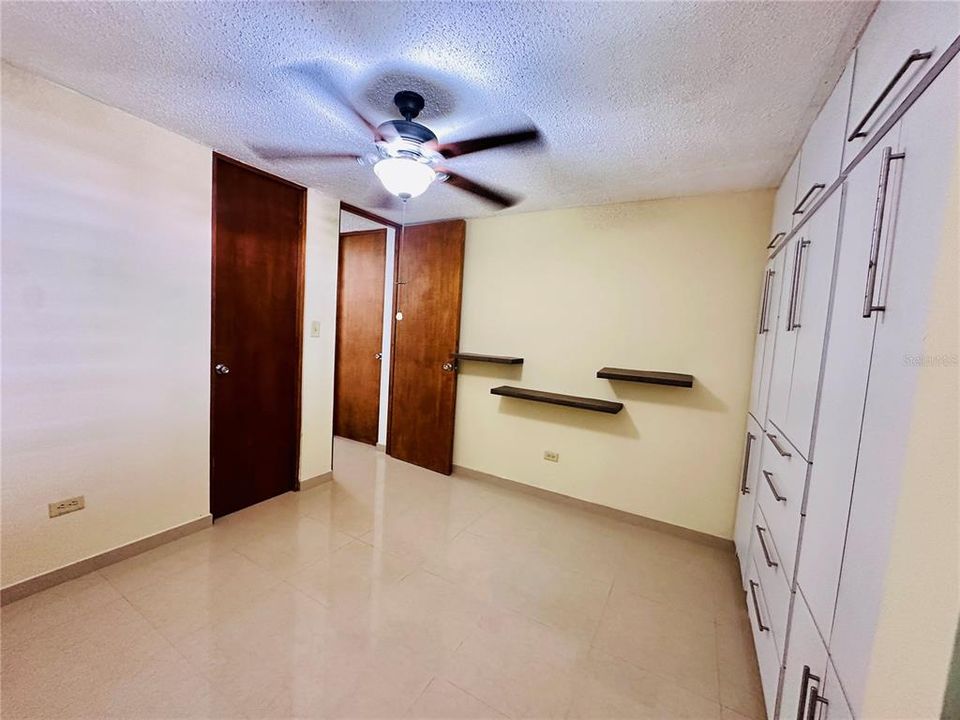 En Venta: $255,000 (3 camas, 2 baños, 1183 Pies cuadrados)