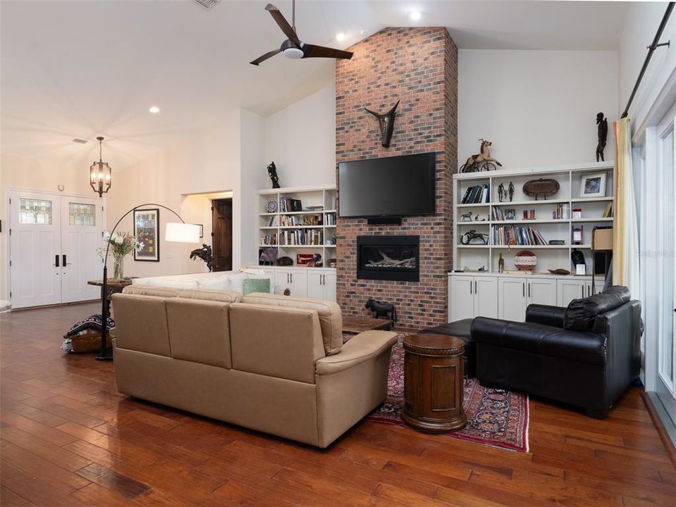 En Venta: $5,250,000 (4 camas, 4 baños, 3390 Pies cuadrados)