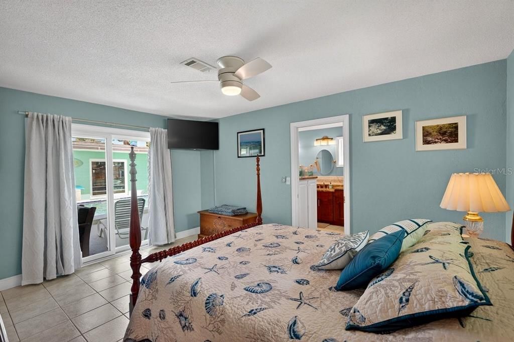 For Sale: $1,150,000 (3 beds, 2 baths, 1907 Square Feet)