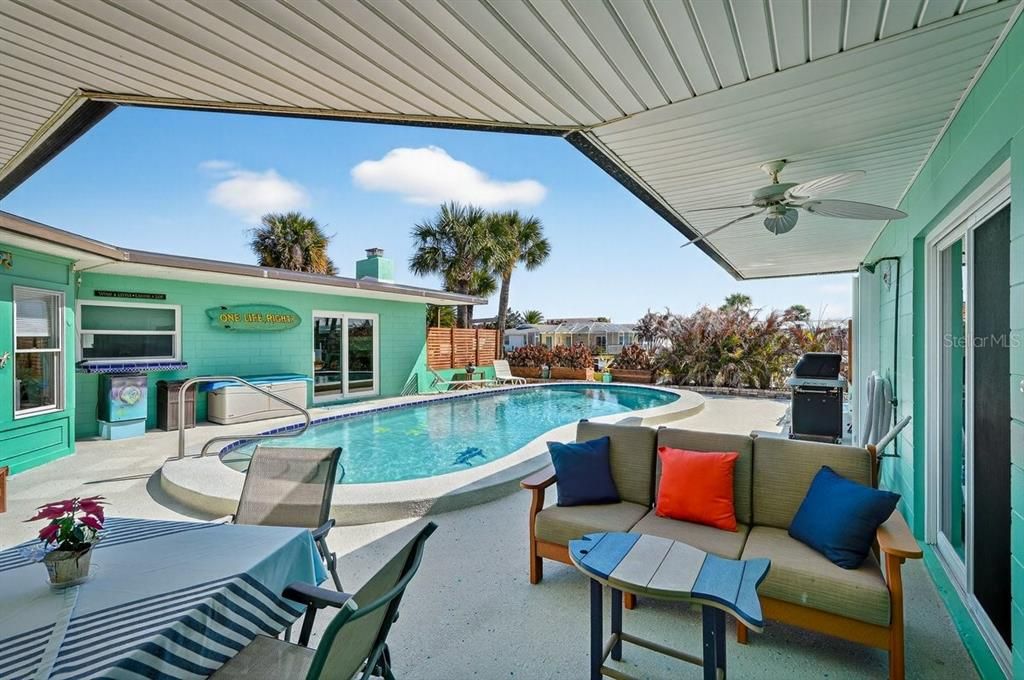 For Sale: $1,150,000 (3 beds, 2 baths, 1907 Square Feet)
