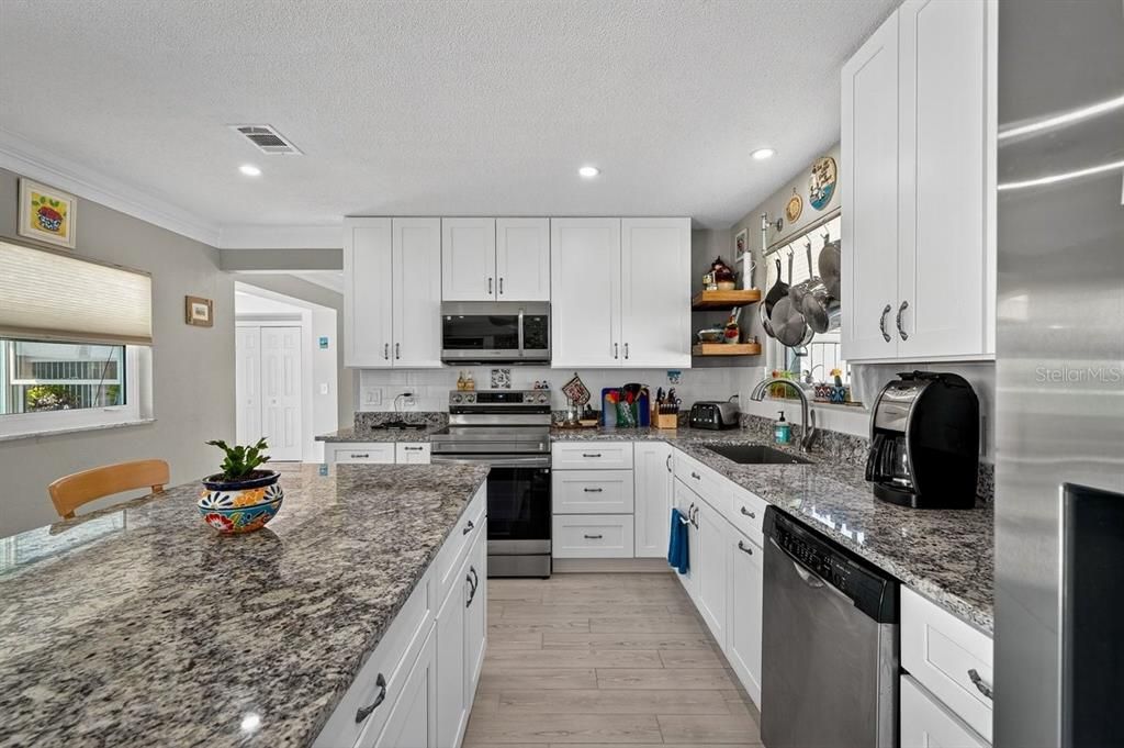 For Sale: $1,150,000 (3 beds, 2 baths, 1907 Square Feet)