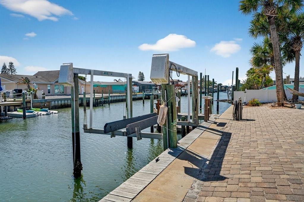 For Sale: $1,150,000 (3 beds, 2 baths, 1907 Square Feet)