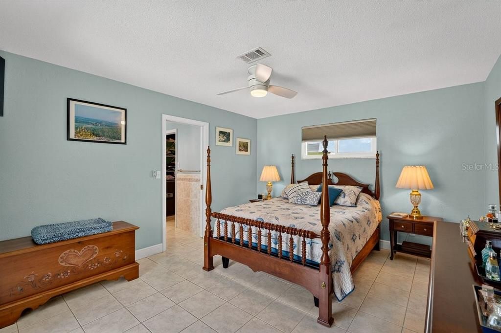 For Sale: $1,150,000 (3 beds, 2 baths, 1907 Square Feet)