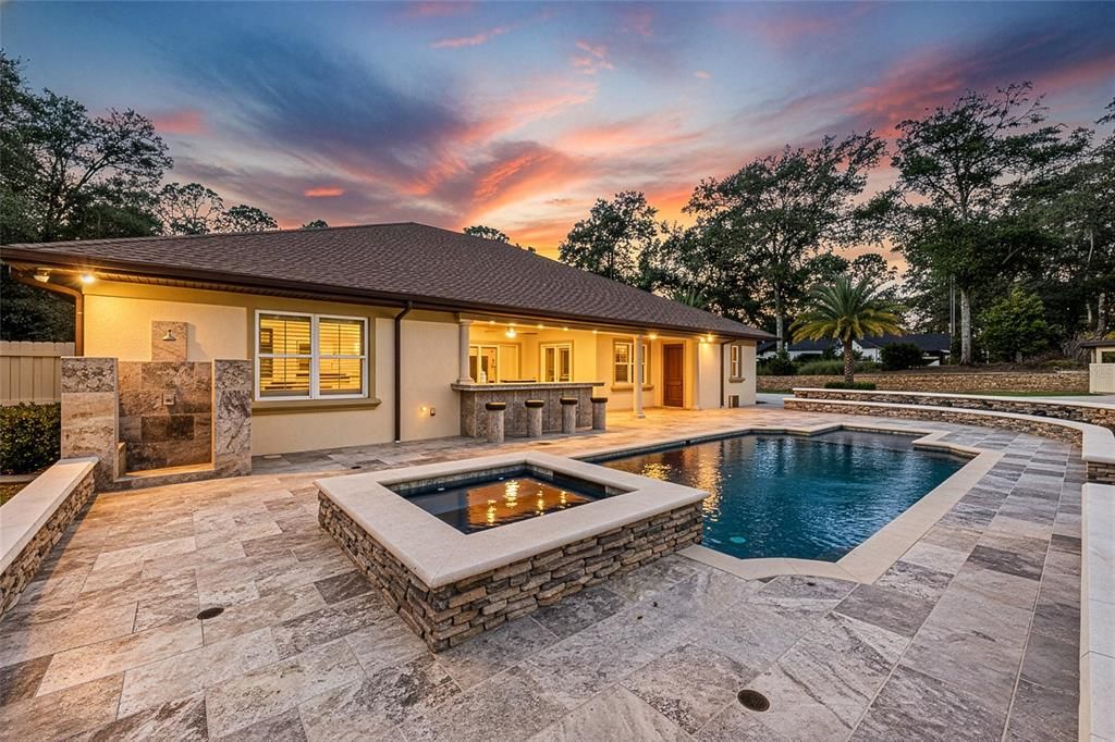 En Venta: $1,599,999 (4 camas, 3 baños, 2790 Pies cuadrados)