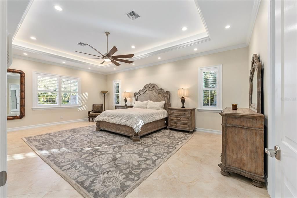 En Venta: $1,599,999 (4 camas, 3 baños, 2790 Pies cuadrados)