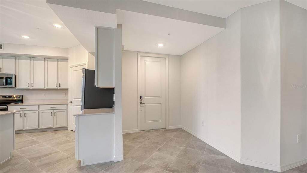 For Sale: $370,000 (3 beds, 2 baths, 1741 Square Feet)
