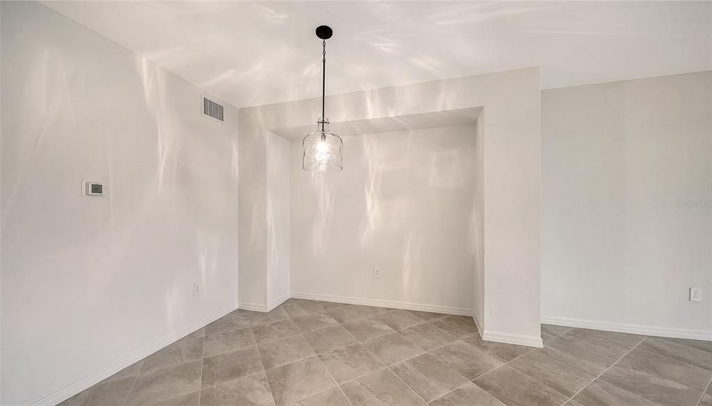 For Sale: $370,000 (3 beds, 2 baths, 1741 Square Feet)