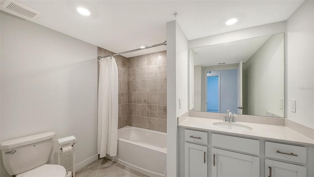 For Sale: $370,000 (3 beds, 2 baths, 1741 Square Feet)