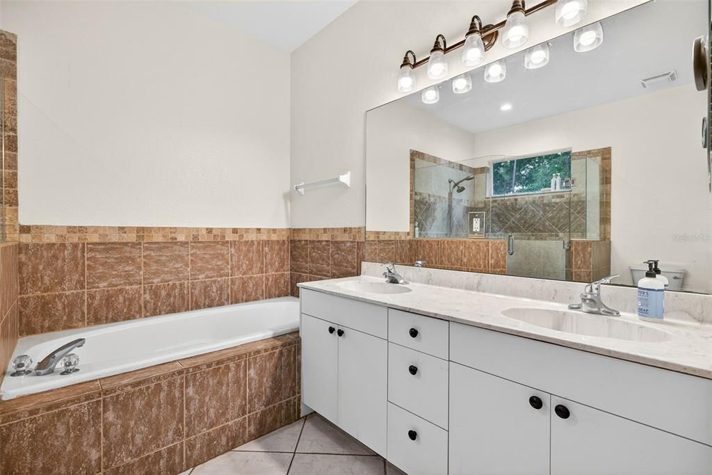 For Sale: $1,174,000 (3 beds, 2 baths, 2080 Square Feet)