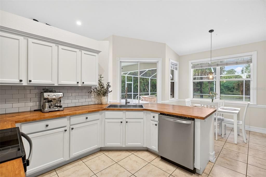 For Sale: $1,174,000 (3 beds, 2 baths, 2080 Square Feet)