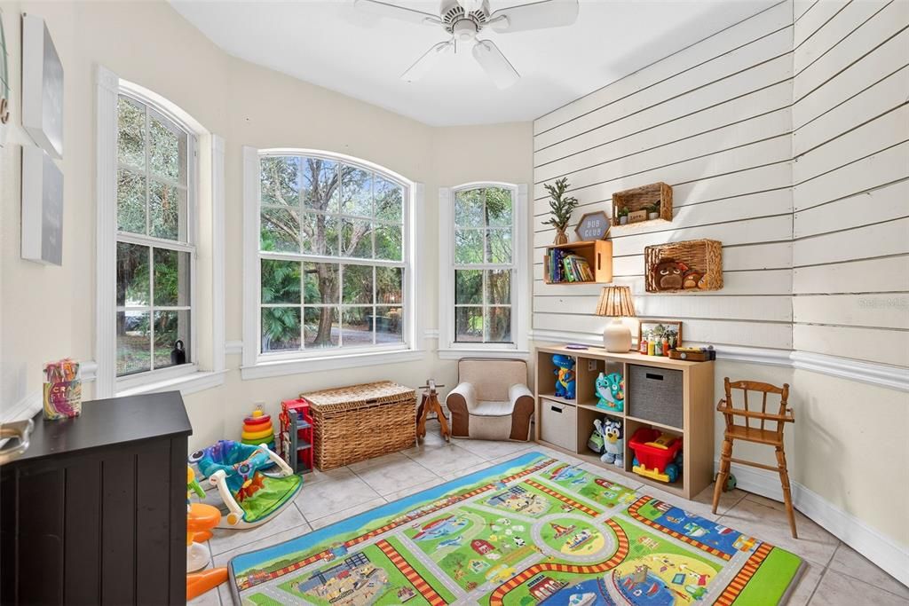 For Sale: $1,174,000 (3 beds, 2 baths, 2080 Square Feet)