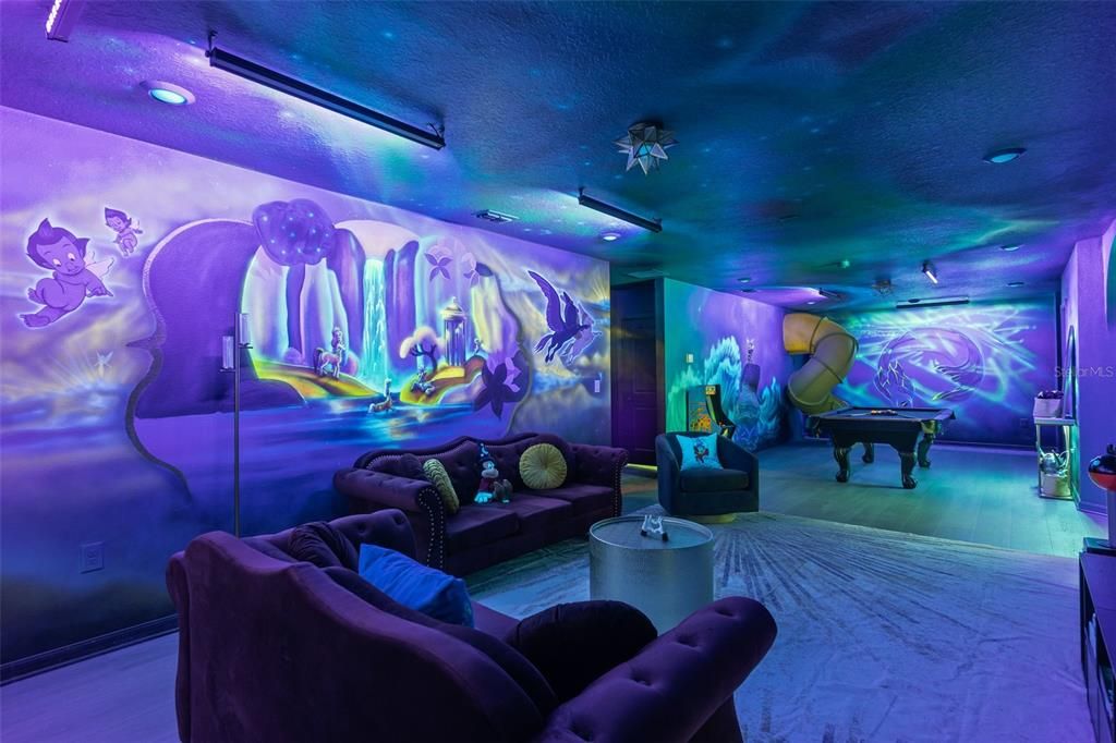 For Sale: $1,595,000 (10 beds, 8 baths, 4376 Square Feet)