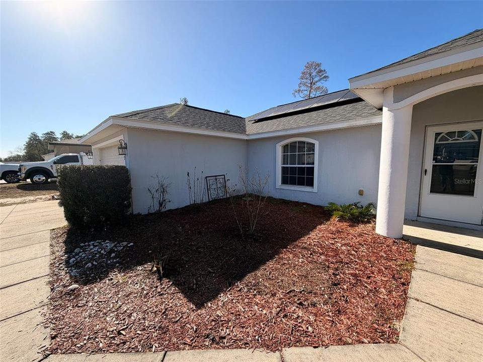Active With Contract: $225,000 (3 beds, 2 baths, 1355 Square Feet)