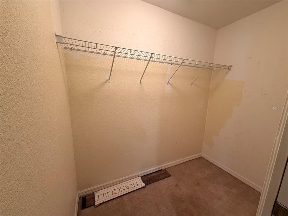 Active With Contract: $225,000 (3 beds, 2 baths, 1355 Square Feet)