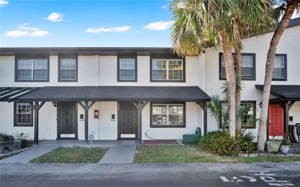 Active With Contract: $185,000 (3 beds, 1 baths, 1133 Square Feet)