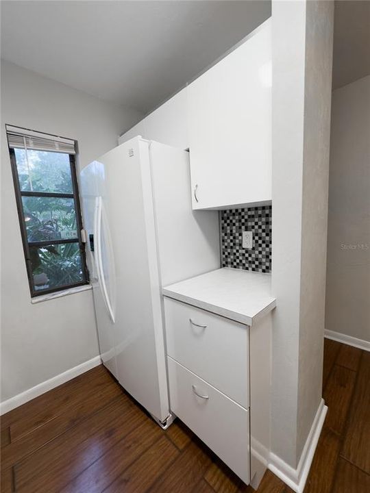 Под контрактом: $159,000 (2 спален, 2 ванн, 1145 Квадратных фут)