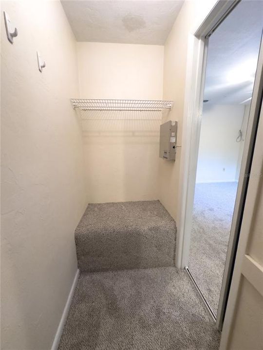 Под контрактом: $159,000 (2 спален, 2 ванн, 1145 Квадратных фут)