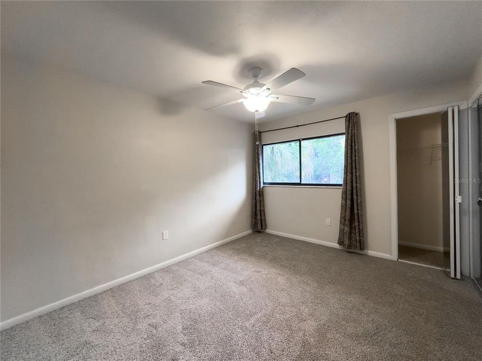 Под контрактом: $159,000 (2 спален, 2 ванн, 1145 Квадратных фут)