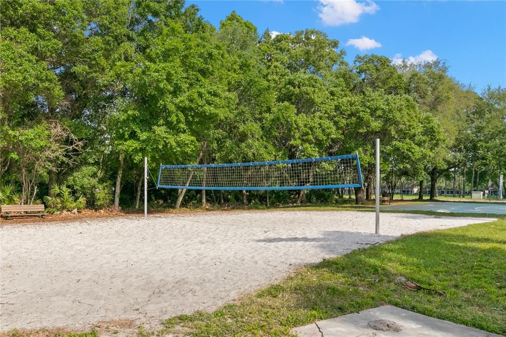 For Sale: $379,900 (4 beds, 2 baths, 1928 Square Feet)