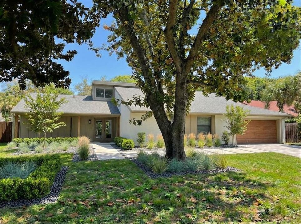 Недавно продано: $824,999 (5 спален, 3 ванн, 2390 Квадратных фут)