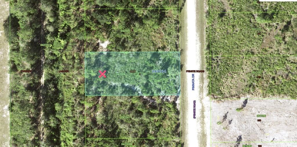 En Venta: $11,500 (0.50 acres)