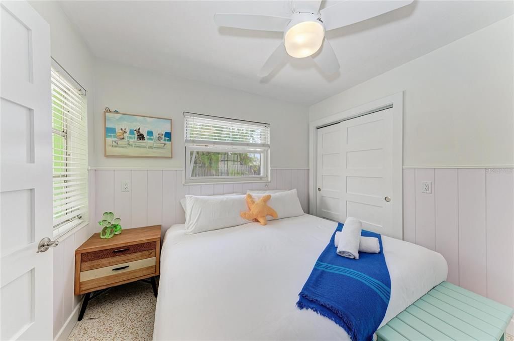 For Sale: $1,190,000 (2 beds, 2 baths, 1132 Square Feet)
