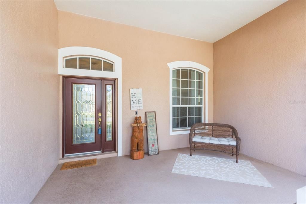 Activo con contrato: $614,500 (4 camas, 3 baños, 2749 Pies cuadrados)