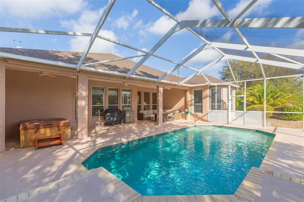 Activo con contrato: $614,500 (4 camas, 3 baños, 2749 Pies cuadrados)